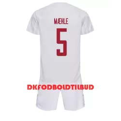 Danmark Joakim Maehle 5 Fodboldtrøje Børn Udebane VM 2022 Danmark Joakim Maehle 5 Fodboldtrøje Børn Udebane VM 2022
