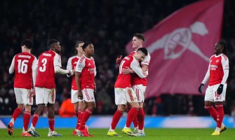 Arsenals hæder og udfordringer midt i fire konkurrencer
