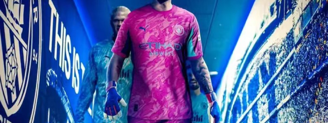 Manchester City har officielt annonceret Donnarummas kontrakt. Kan den nye målmand bringe nyt liv til Manchester City? Manchester City har officielt annonceret Donnarummas kontrakt. Kan den nye målmand bringe nyt liv til Manchester City?