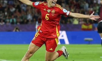 Heltinden Aitana Bombati's fodboldrejse