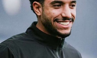 To trøjer, ét valg: Når landsholdsstatus møder klubrejse